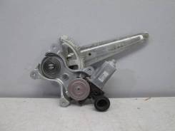 Кнопка стеклоподъемника. Toyota Camry, ACV30, ACV30L, ACV31, ACV35, MCV30, MCV30L Двигатели: 1AZFE, 1MZFE, 2AZFE, 3MZFE