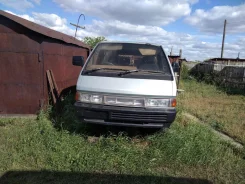 Nissan Vanette Largo ����