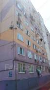 Гостинка, улица Надибаидзе 30. Чуркин, агентство, 18 кв. м. Дом снаружи