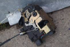 Замок двери. Ford Focus, CB4, DA3 Двигатели: AODA, AODB, AODE, ASDA, ASDB, G6DA, G6DB, G6DD, G8DA, GPDA, GPDC, HHDA, HHDB, HWDA, HWDB, HXDA, HXDB, KKD...