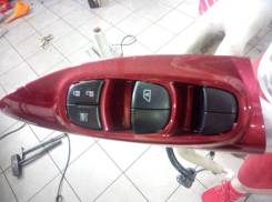 Блок управления стеклоподъемниками. Nissan Juke