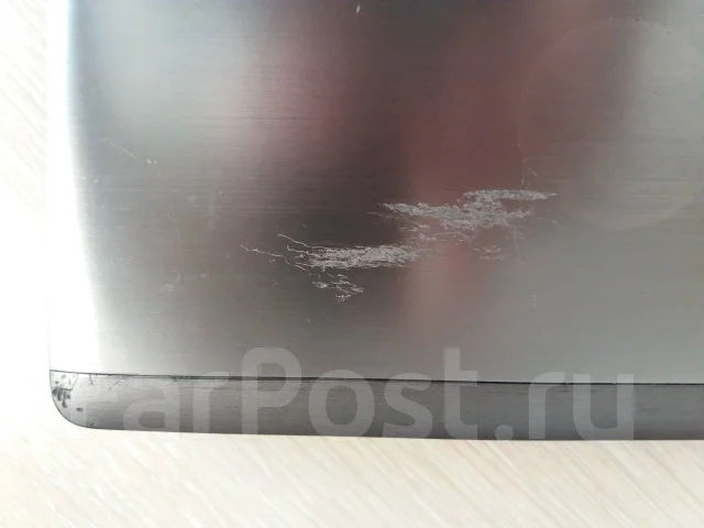 Asus U32. 2,9����, ��� 8 ��, ���� 464���, WiFi: 1, Bluetooth: 1, ����������� �� 1��. ����