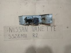 Мотор стеклоочистителя. Nissan Vanette, SS28MN Двигатель R2