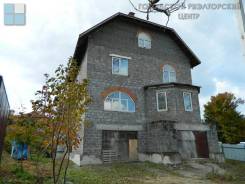 Продам дом для большой семьи в пригороде во Владивостоке. Улица Салтыкова 6, р-н Океанская, площадь дома 400 кв. м., централизованный водопровод, элек...