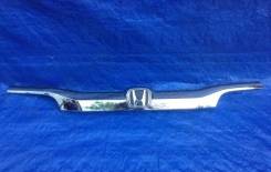 Накладка на дверь багажника. Honda CR-V, RM4, RM1, RE5 Двигатели: R20A, R20A9, K24Z7, K24A