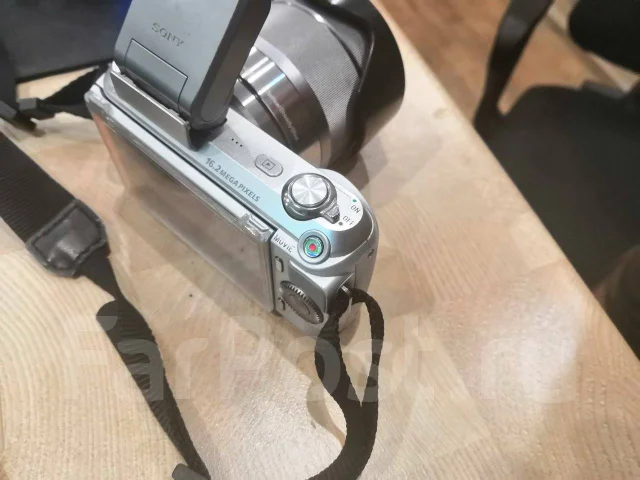Sony Alpha NEX-C3 ����