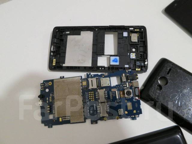 DNS S4507. �/�, �� 8 ��, ������, 3G, Dual-SIM, ���������� ����