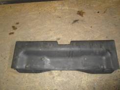 Панель замка багажника. Mitsubishi Lancer Cedia, CS2A, CS5A, CS5AR, CS5AZ, CS6A, CT9A Mitsubishi Lancer, CS1A, CS2A, CS3A, CS5A, CS5AR, CS5AZ, CS6A, C...