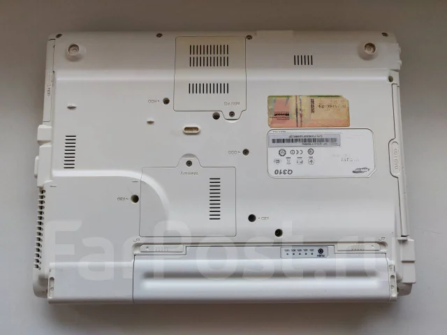 Samsung Q310. 13.3", 2,1����, ��� 3072 ��, ���� 250���, WiFi: 1, Bluetooth: 1, ����������� �� 1��. ����