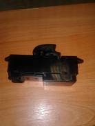 Кнопка стеклоподъемника. Mitsubishi L200, KA4T, KA5T, KB4T Mitsubishi Triton, KB9T Двигатели: 4D56, 4G64, 6G74