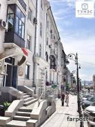 3-комнатная, проспект Океанский 12. Центр, проверенное агентство, 83 кв. м. Дом снаружи