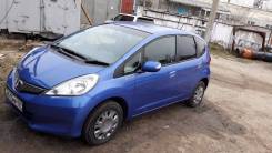 Honda Fit. С водителем