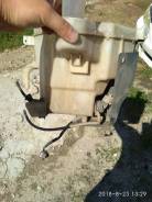 Бачок омывателя фар. Toyota Land Cruiser Prado, TRJ120W, RZJ120W, GRJ120, VZJ121W, TRJ120, GRJ125W, KDJ120W, GRJ121W, LJ120, GRJ120W, KDJ121W, VZJ120W...