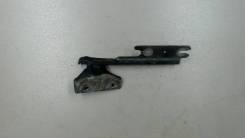 Петля капота Mazda 626 1997-2001, левая