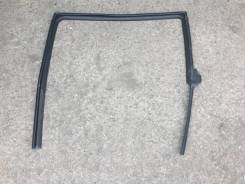 Уплотнитель стекла двери. Toyota Voxy, ZRR70, ZRR70G, ZRR70W, ZRR75, ZRR75G, ZRR75W Toyota Noah, ZRR70, ZRR70G, ZRR70W, ZRR75, ZRR75G, ZRR75W Двигател...