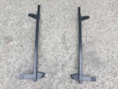 Направляющая стекла. Toyota Voxy, ZRR70, ZRR70G, ZRR70W, ZRR75, ZRR75G, ZRR75W Toyota Noah, ZRR70, ZRR70G, ZRR70W, ZRR75, ZRR75G, ZRR75W Двигатели: 3Z...