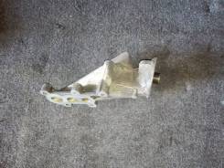 Крепление масляного фильтра. Peugeot 307 Peugeot 406 Peugeot 206 Двигатели: EW10J4, EW10J4S