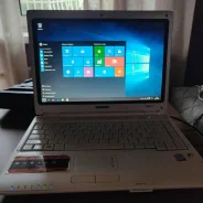 Samsung Q310. 13.3", 2,1����, ��� 3072 ��, ���� 250���, WiFi: 1, Bluetooth: 1, ����������� �� 1��. ����