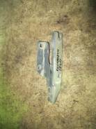 Крепление капота. BMW 5-Series, E60, E61 Двигатели: M47TU2D20, M57D30TOP, M57D30UL, M57TUD30, N43B20OL, N47D20, N52B25UL, N53B25UL, N53B30OL, N53B30UL...