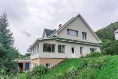 Продам Дом на Седанке. Улица Сурикова 18, р-н Седанка, площадь дома 323 кв. м., водопровод, скважина, электричество 15 кВт, отопление электрическое, о...