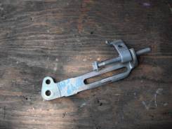 Крепление генератора. Suzuki Escudo, TA74W, TD54W, TD94W Suzuki Swift, ZC11S, ZC21S, ZC31S, ZC71S, ZD11S, ZD21S Suzuki SX4, YA11S, YA41S, YB11S, YB41S...