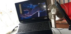 Samsung RC530. 2,4����, ��� 6 ��, ���� 500���, WiFi, Bluetooth, ����������� �� 1��.
