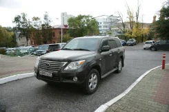 Lexus LX570. �������, 4wd, 5.7 (367��.�.), ������, 110 858����. �� ����
