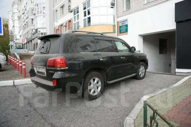 Lexus LX570. �������, 4wd, 5.7 (367��.�.), ������, 110 858����. �� ����