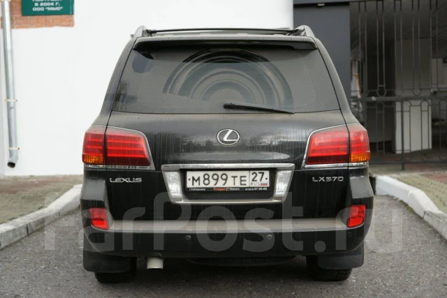 Lexus LX570. �������, 4wd, 5.7 (367��.�.), ������, 110 858����. �� ����