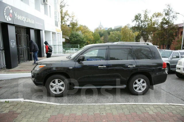 Lexus LX570. �������, 4wd, 5.7 (367��.�.), ������, 110 858����. �� ����