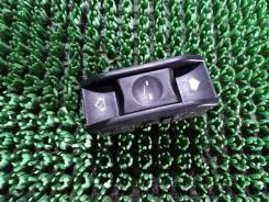 Кнопка люка. BMW 7-Series, E38 BMW 5-Series, E39 BMW X5, E53 Двигатели: M47D20, M51D25TU, M52B20, M52B25, M52B28, M57D25, M62B35, M62B44TU, M54B30, M5...