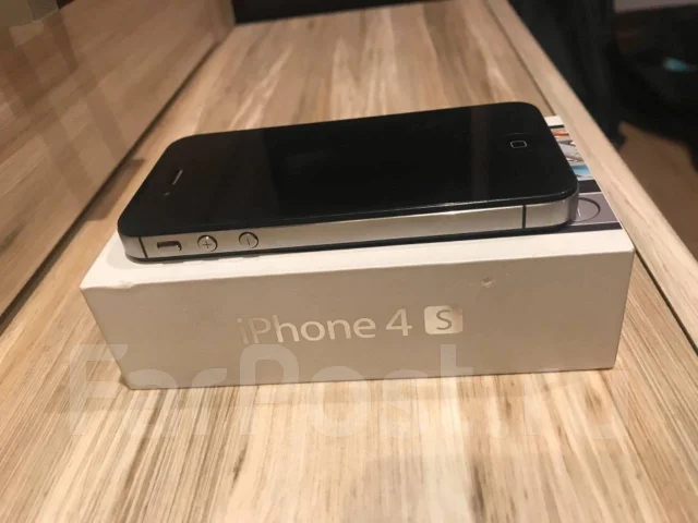 Apple iPhone 4s. �/�, ������ ����