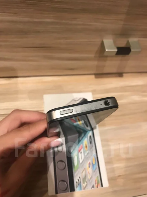 Apple iPhone 4s. �/�, ������ ����