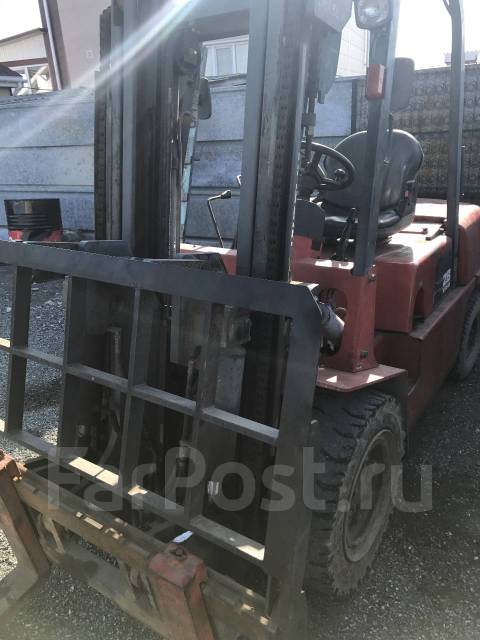 Услуги вилочного погрузчика 2,7 тонны в Находке