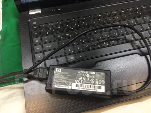HP Compaq. 15.6", ��� 3072 ��, ���� 320���, WiFi: 1, Bluetooth: 1, ����������� �� 6��. ����