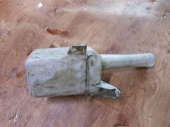 Бачок стеклоомывателя. Toyota Vista, CV40, CV43, SV40, SV41, SV42, SV43 Toyota Camry, CV40, CV43, SV40, SV41, SV42, SV43 Двигатели: 3CT, 3SFE, 4SFE