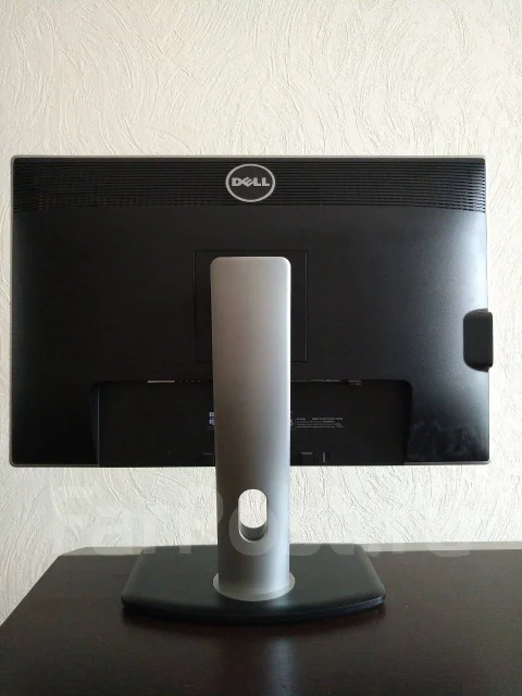Dell. 24" ����