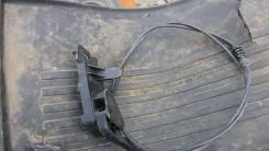 Тросик замка капота. Renault Megane, BM, EM, KM, KM02, KM05, KM0C, KM0F, KM0G, KM0H, KM0U, KM13, KM1B, KM1F, KM2Y, LM05, LM1A, LM2Y Двигатели: F4R, F4...