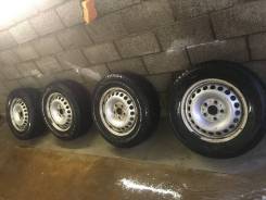 Nokian Hakkapeliitta C3. Зимние, шипованные, 2014 год, 70 %, 4 шт