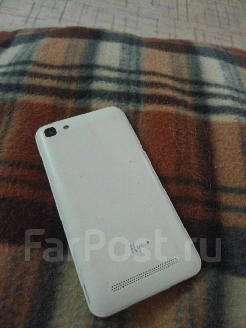 Fly FS406 Stratus 5. �/�, �����, 3G, Dual-SIM ����