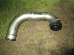 Патрубок интеркулера. BMW M5, E60, E61 BMW 5-Series, E60, E61
