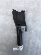 Омыватель фар. Mitsubishi Pajero, V83W, V85W, V86W, V87W, V88V, V88W, V93W, V95W, V96W, V97W, V98V, V98W Mitsubishi Montero, V83W, V85W, V86W, V87W, V...