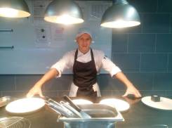 морской повар. кок на судне. судовой повар. дополнительная подготовка судовых поваров. судовой повар.