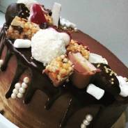 Торты, капкейки.