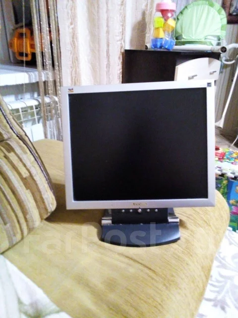 ViewSonic. 17" ����