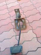 Педаль тормоза. Toyota Vista, CV30, SV30, SV32, SV33, SV35, VZV30, VZV31, VZV32, VZV33 Toyota Camry, CV30, SV30, SV32, SV33, SV35, VZV30, VZV31, VZV32...