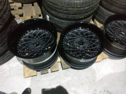 Custom. 10.5/12.5x18", 5x114.30