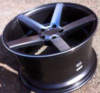 Sakura Wheels 9140. 10.0x18", 5x114.30, ET35, ЦО 73,1 мм.