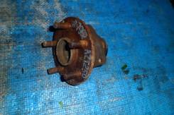 Ступица. Toyota Avensis, ADT251, AZT250, AZT250L, AZT250W, AZT251, AZT251L, AZT251W, AZT255, AZT255W, CDT250, ZZT251, ZZT251L Двигатели: 1AZFE, 1AZFSE...