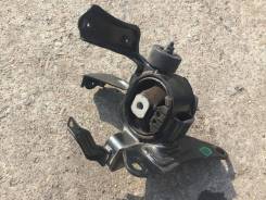 Подушка коробки передач. Toyota Voxy, ZRR70, ZRR70G, ZRR70W, ZRR75, ZRR75G, ZRR75W Toyota Noah, ZRR70, ZRR70G, ZRR70W, ZRR75, ZRR75G, ZRR75W Двигатели...